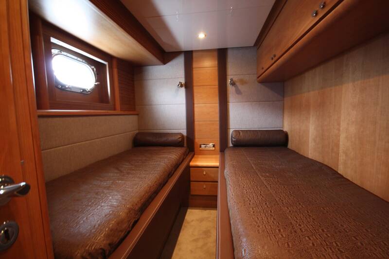 Guest cabin
