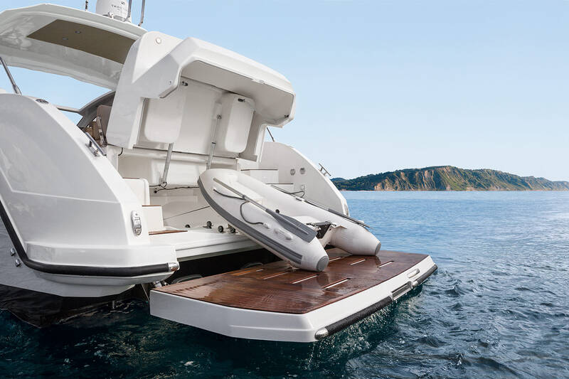 Stern garage for tender