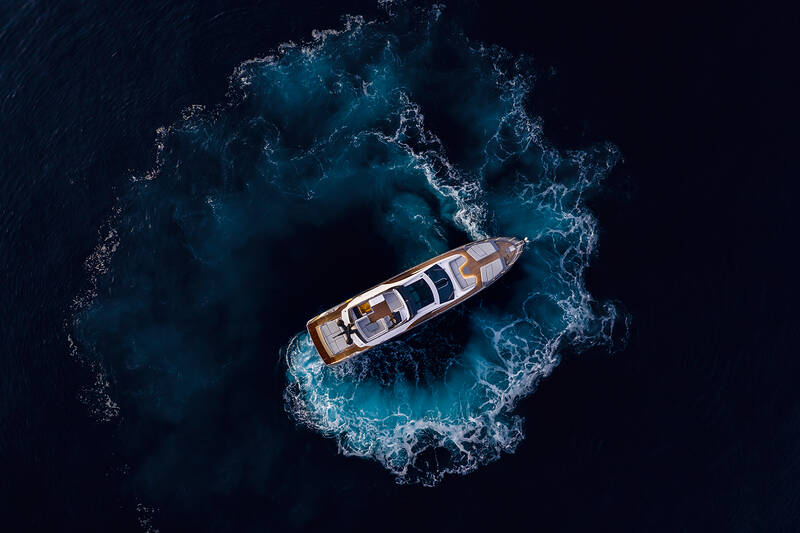 Екстер'єр Azimut S8