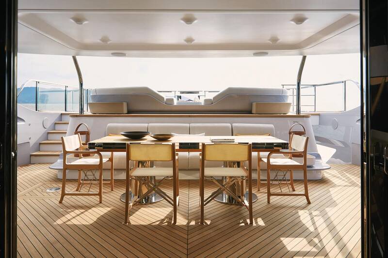 Cockpit on main deck