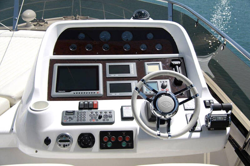 Upper helm