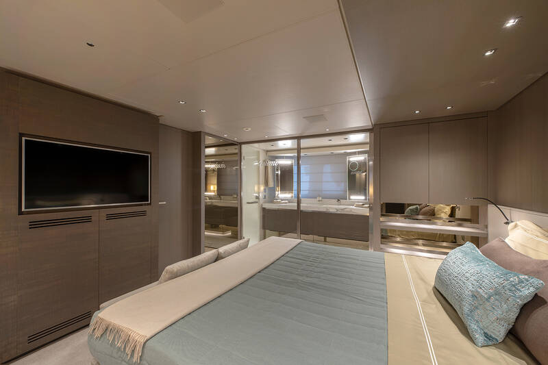Owner's cabin on lower deck