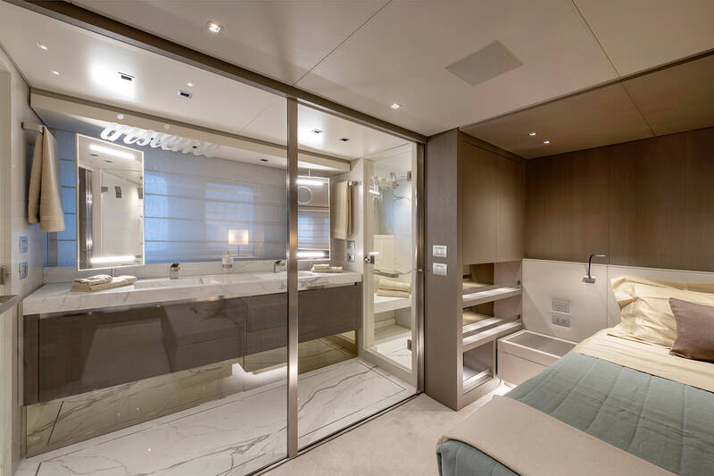 Owner's head on lower deck