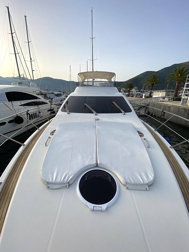 Bow deck