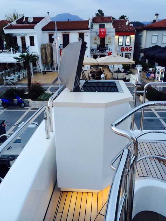 BBQ on flybridge