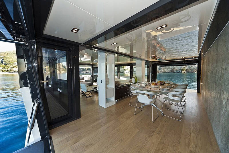 The salon on the main deck